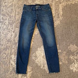 Lucky Brand skinny blue jeans. Size 4/27.
